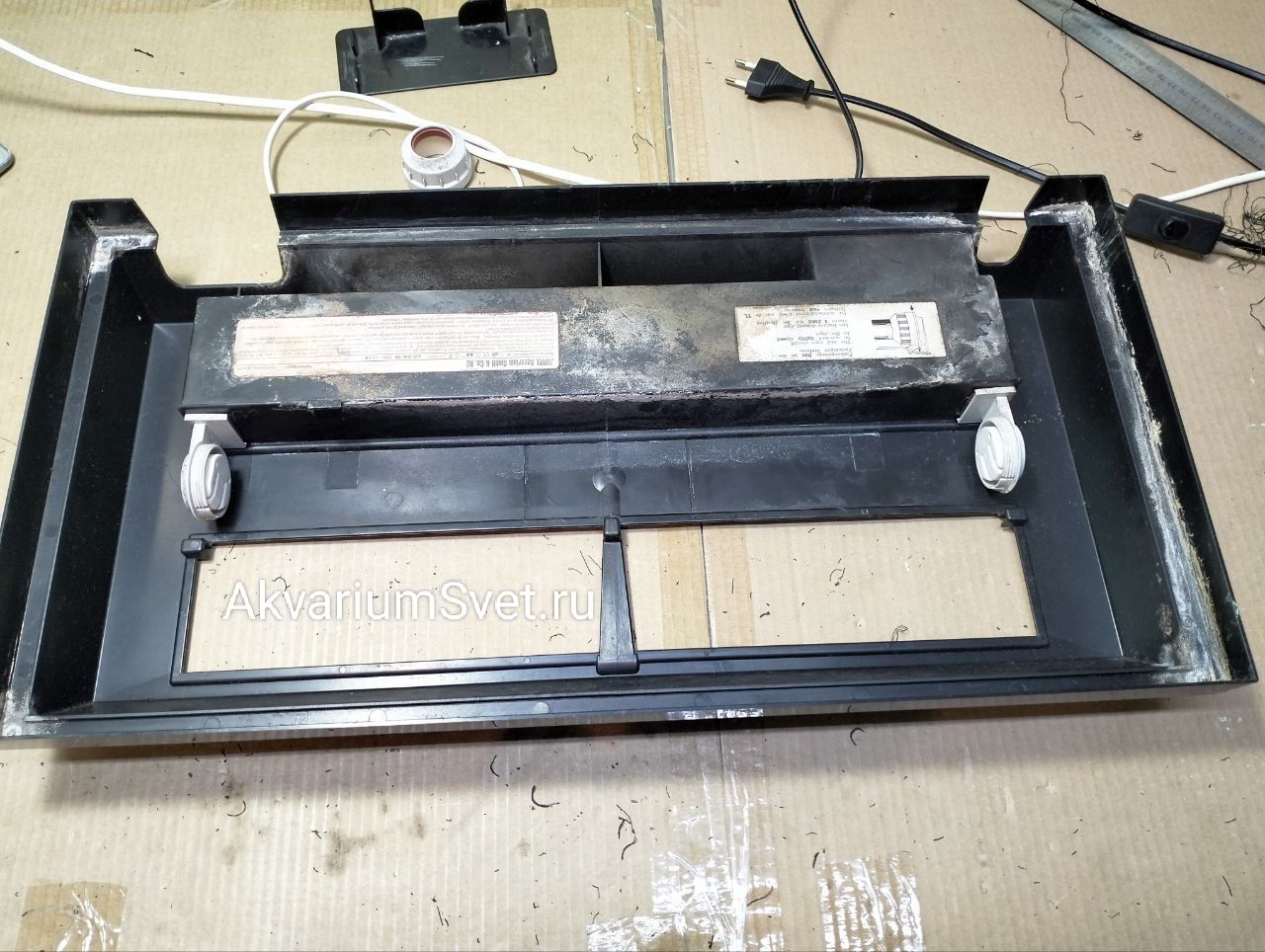Аквариумная крышка juwel 1x15W до ремонта.