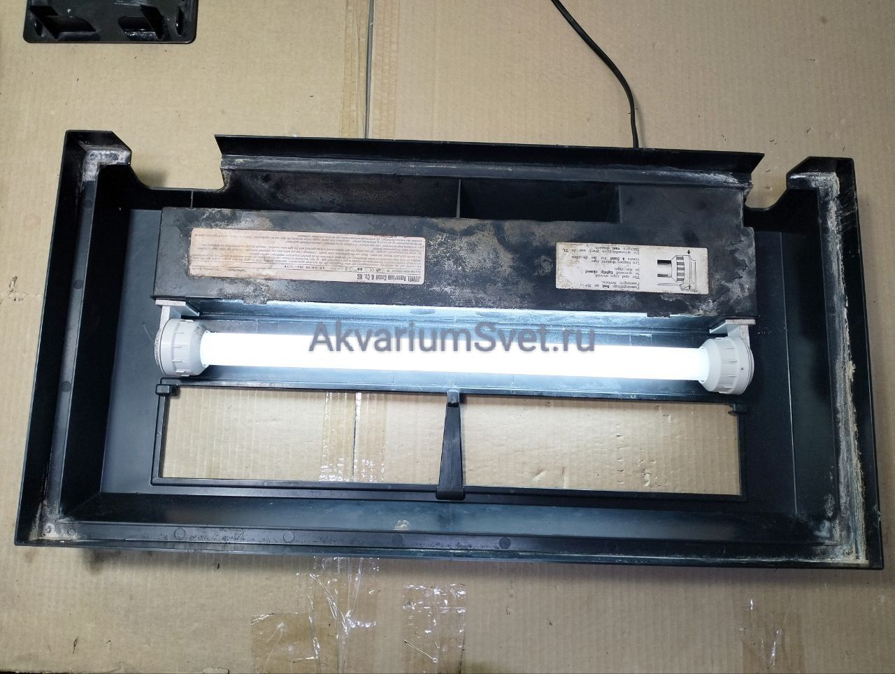 Аквариумная крышка juwel 1x15W после ремонта